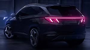 Hyundai muestra las primeras lineas de TUCSON