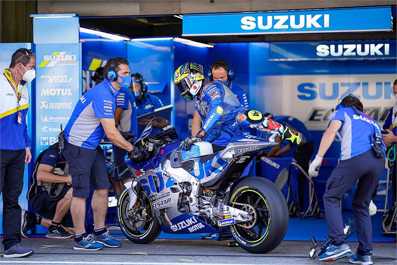 EL EQUIPO SUZUKI ECSTAR SE PREPARA PARA EL EMPUJE FINAL EN PORTUGAL