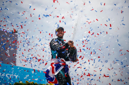 Jaguar Racing toma el rumbo