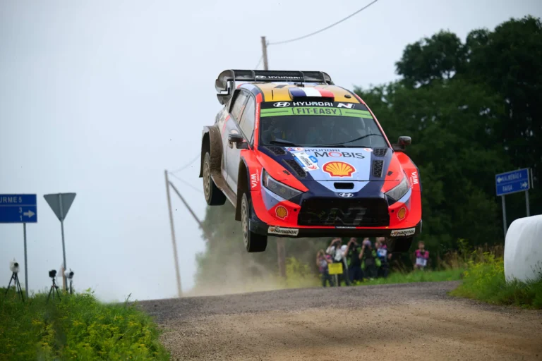 Tänak lidera el campeonato WRC