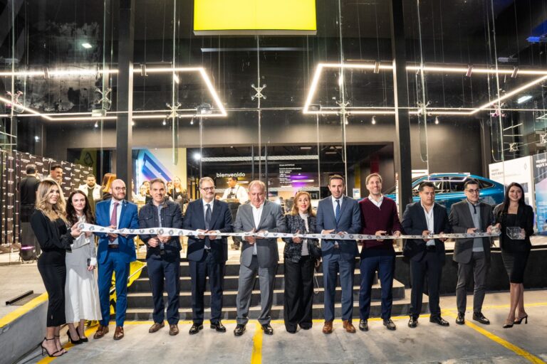 Renault presenta su primer “New ‘R Store” en el país