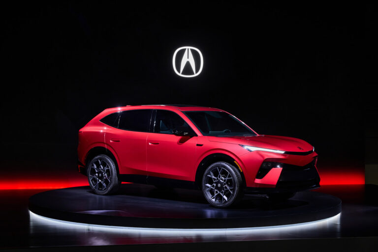 Acura presenta un prototipo de SUV híbrida durante la reunión informativa global de Honda