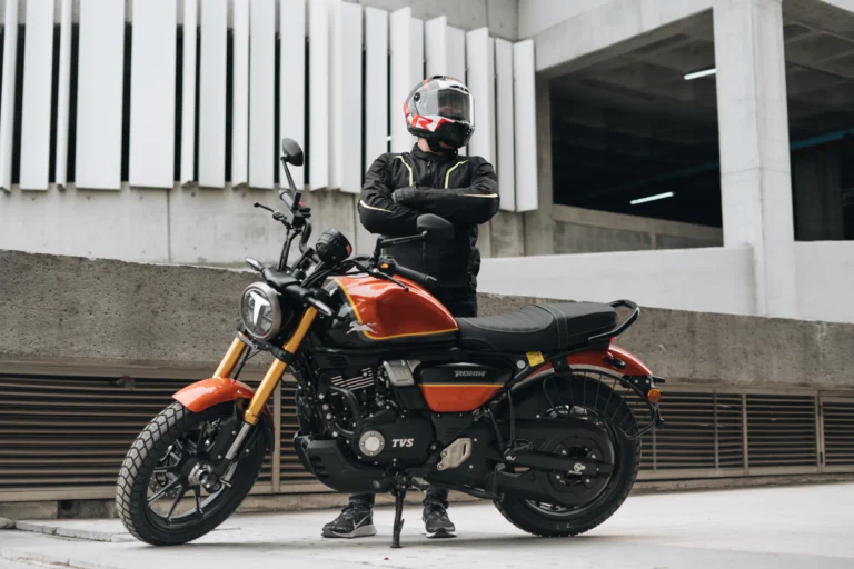 TVS impulsa un motociclismo más accesible en México