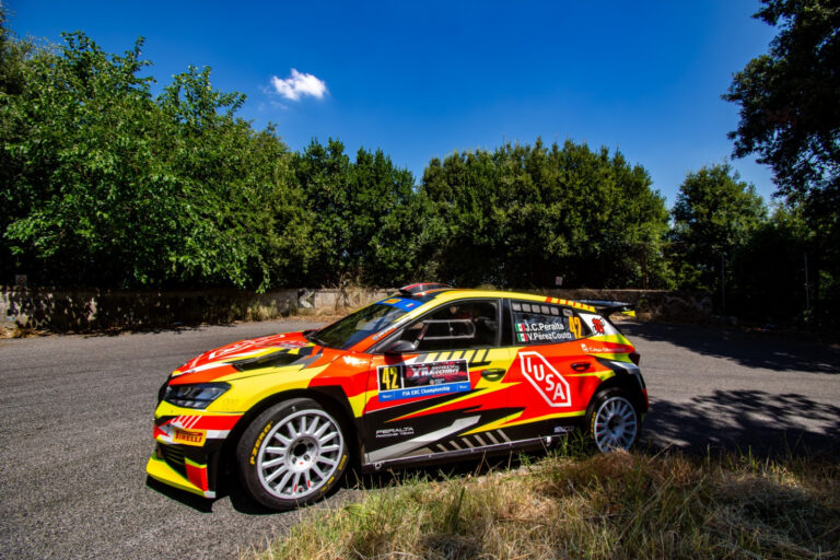 Juan Carlos Peralta y Víctor Pérez Couto suben al podio en el ERC Rally di Roma