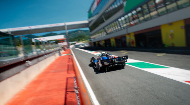 Max Mora remonta desde el fondo de la parrilla y muestra su progreso en Mugello