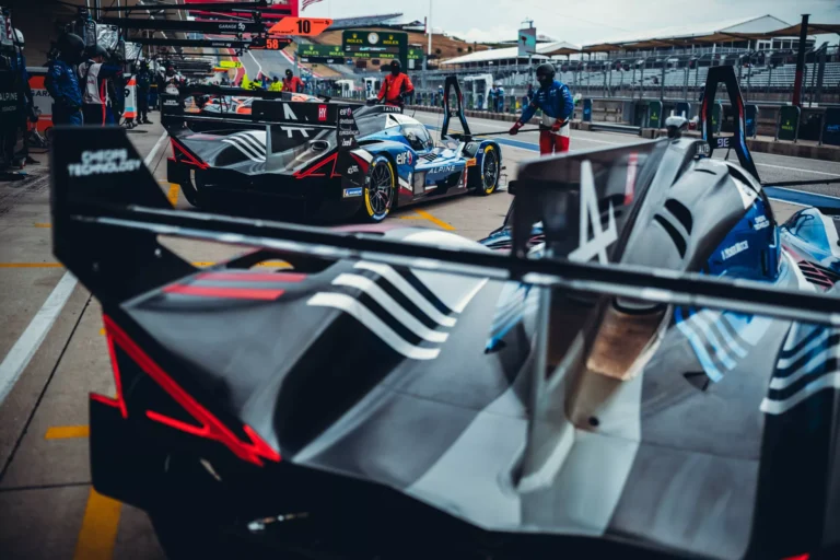 El Alpine A424 n.º 35 logró el primer podio del Alpine Endurance Team en la temporada 2026 al terminar tercero en Lone Star Le Mans.